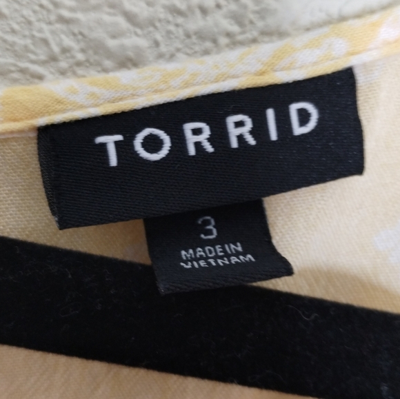 Torrid Rayon Crepe Tiered Top Yellow White Plus Size 3X - Picture 5 of 7